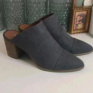 American Eagle grey mules Sz 7 NWOT